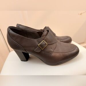 Clarks Gray Heeled Loafers with Buckle